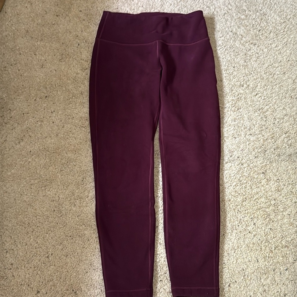 Lululemon fleece lined wunder lounge pant leggings size 6. 28” inseam